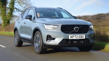 Volvo XC40 - front tracking